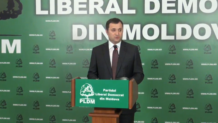 Vlad Filat indeamna cetatenii sa voteze duminica pentru candidatii de orientare europeana, dar nu pronunta numele lui Dorin Chirtoaca