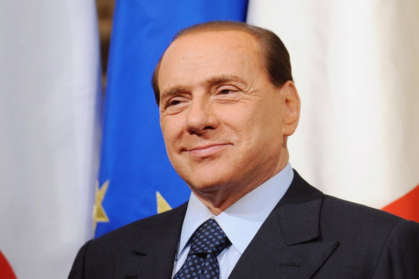 Silvio Berlusconi le cere simpatizantilor sa faca "revolutie" daca el ajunge in detentie