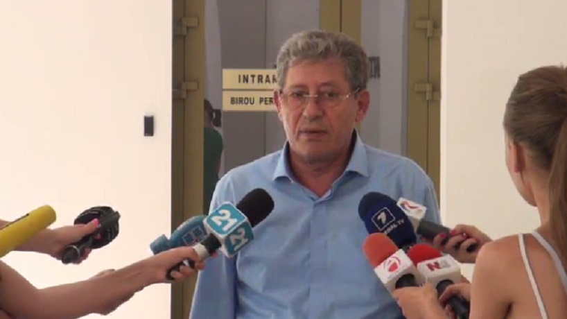 O noua runda de negocieri intre PLDM, PL si PD: Ghimpu catre jurnalisti: "Aveti vreo candidatura la functia pe premier? Propuneti-o!"