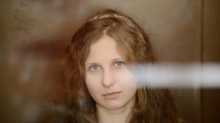 Una dintre membrele grupului rus Pussy Riot, Maria Alehina, a fost eliberata