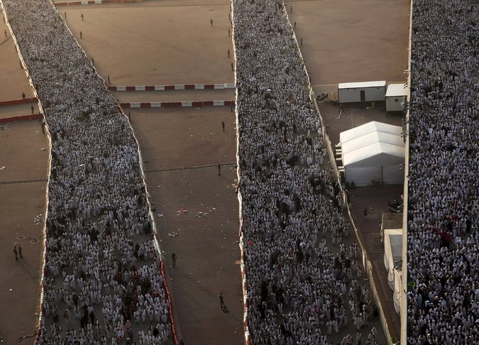 MECCA: Cea mai mare tragedie din ultimii 25 de ani. Cauze si vinovati