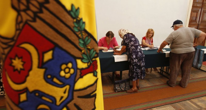 Expert european: "Moldova se misca spre alegeri anticipate"