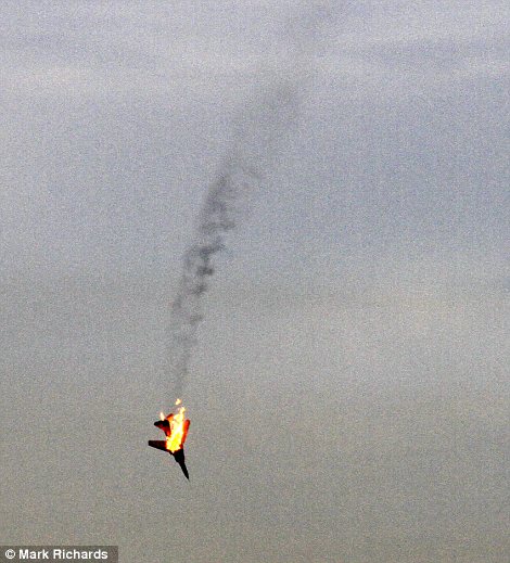 Rebeli sirieni sustin ca ar fi doborat un avion militar rusesc. Kremlinul nu comenteaza informatia (VIDEO)