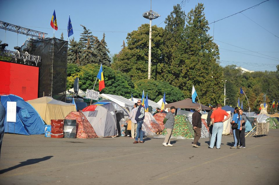 Protestul DA: Atmosfera de dimineata din PMAN