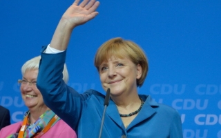 Cancelarul german Angela Merkel s-a ranit dupa ce a cazut la schi, in timpul vacantei de Craciun