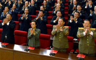 Matusa lui Kim Jong-un, sotia unchiului executat recent, s-ar fi sinucis - presa