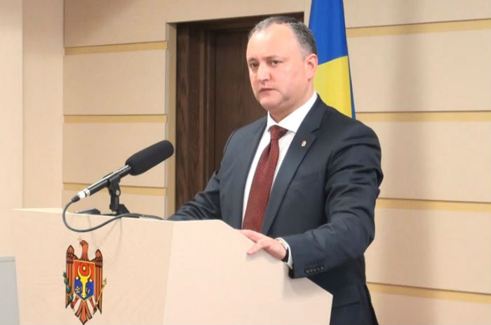 "Vlad Filat ABSENT" - Dodon spune ca fostul premier nu se prezinta la comisia juridica pentru ridicarea imunitatii