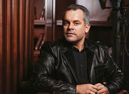 Reactia lui PLAHOTNIUC: Ma autosuspend din calitatea de membru PD pana la clarificarea dosarului BEM - FOTO
