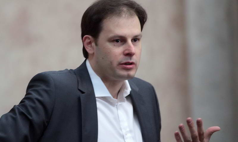 Lucinschi: "Cerem o sedinta de urgenta cu Platforma DA in Parlament. Deputatii asa si nu au vazut petitiile inaintate de protestatari"