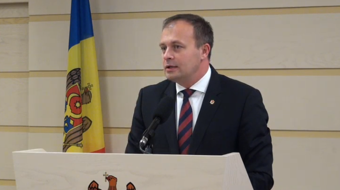 Candu: "Cu protestatarii DEJA am vorbit,  iar despre revendicari putem discuta doar in coalitie, chiar si despre demiterea Guvernului"