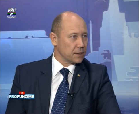Strelet: "Filat ar putea sa voteze din izolator"