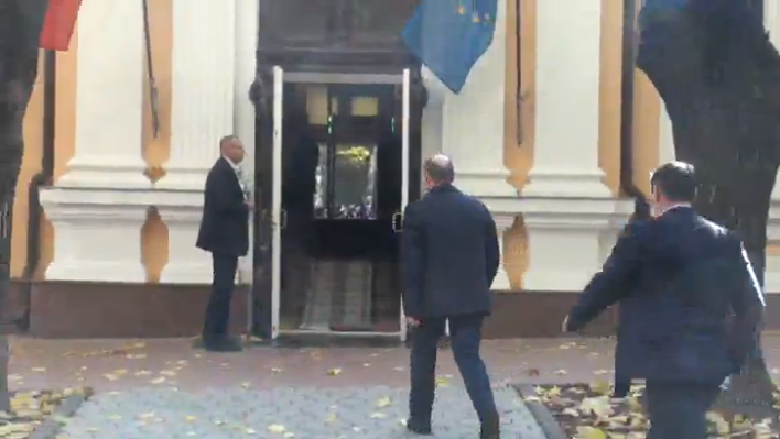 FOTO - Prim-ministrul Valeriu Strelet prezinta DEMISIA Guvernului in fata Presedintelui Nicolae Timofti. NU va asigura interimatul