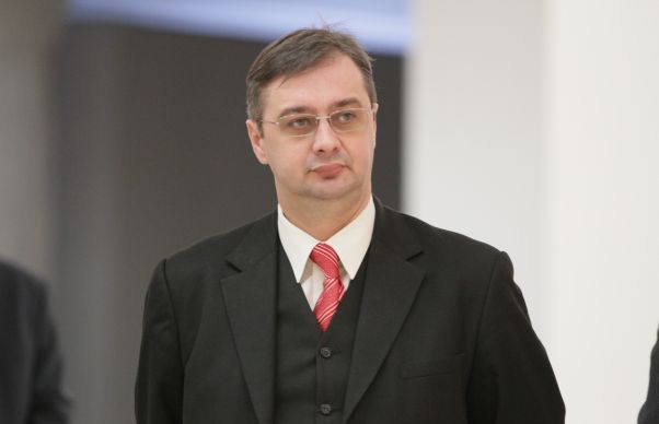 Iulian Chifu: "Halloween la Chisinau: Joaca de-a guvernarea pro-europeana"