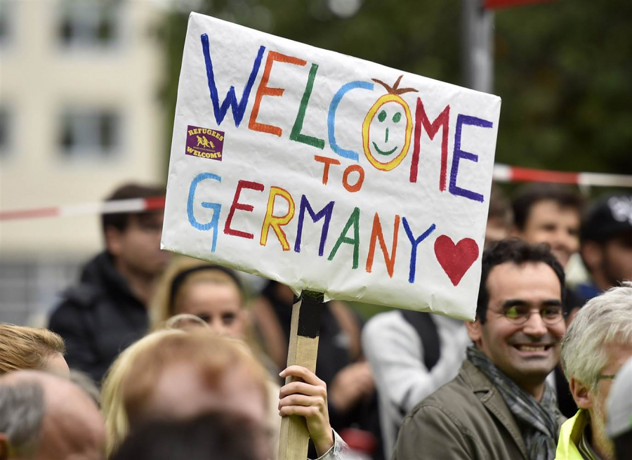 S-a dus cultura "Willkommen". Germania aplica din nou Acordul de la Dublin pentru refugiatii sirieni