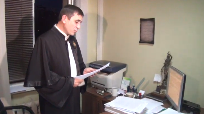 Vlad Filat  ramane in arest preventiv pentru inca 30 de zile