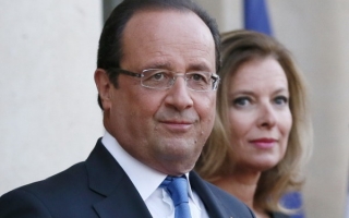 ValÃ©rie Trierweiler, iubita oficiala a lui Francois Hollande, a parasit spitalul. Mesajul publicat pe Twitter