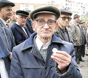 Cine primeste cele mai MARI pensii in Moldova si care sunt cele mai MICI prestatii / Mold-street