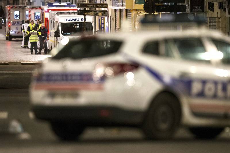 Doi presupusi teroristi, dintre care o femeie kamikaze, UCISI intr-un raid antitero in Paris. Femeia si-a detonat centura cu explozibil - FOTO/VIDEO