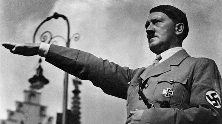 PREMIERA istorica: Volumul "Mein Kampf", de Adolf Hitler, republicat pentru prima data dupa al Doilea Razboi Mondial