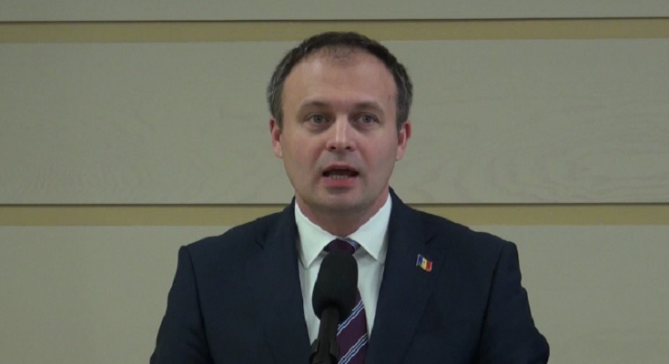 Candu ii raspunde lui Sturza: "Clarviziunile, visele si dorintele sa si le tina pentru el. Sa nu-i para rau ca nu a reusit sa intre pe usa din spate in politica"