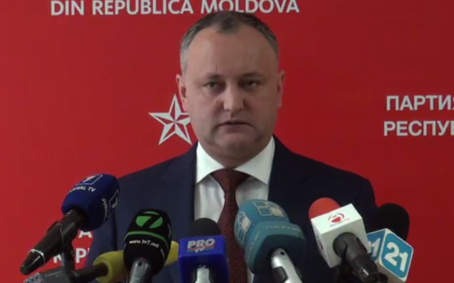 PSRM cere demisia membrilor CC. Dodon: "Pentru ce mai trebuie Parlament, daca intr-un buzunar il ai pe Gurin, iar in altul pe Tanase?" "Va PROMIT ca veti raspunde PENAL pentru uzurparea puterii in stat"