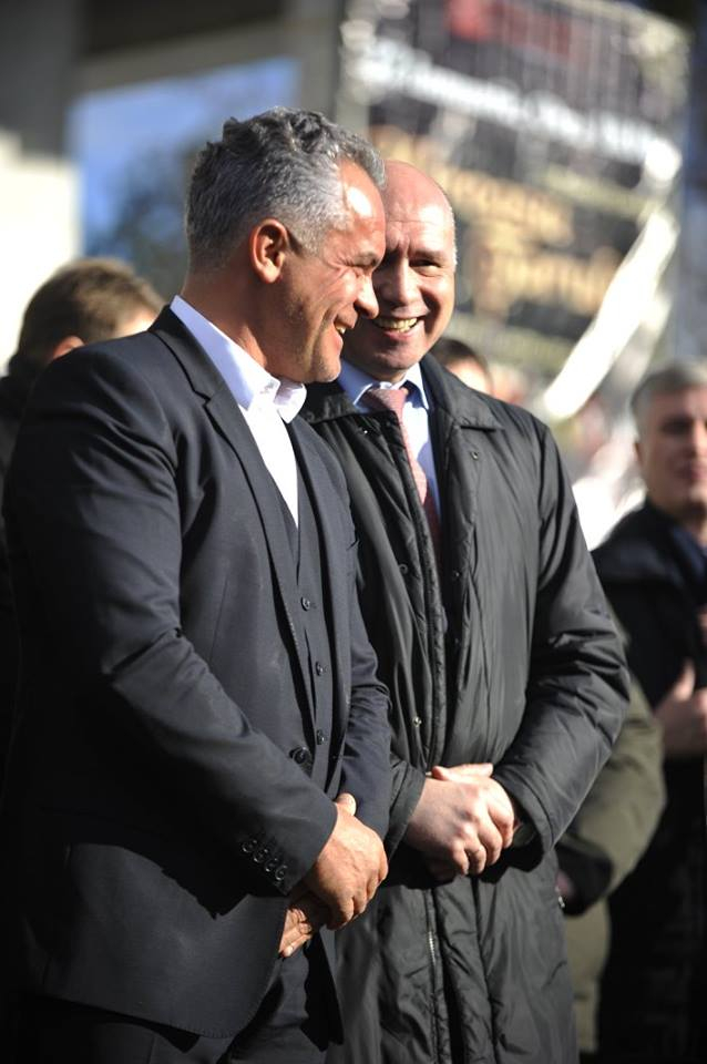 Cele ZECE fete ale lui Plahotniuc: GALERIE FOTO din momentul in care acesta se afla in Scuarul TOB
