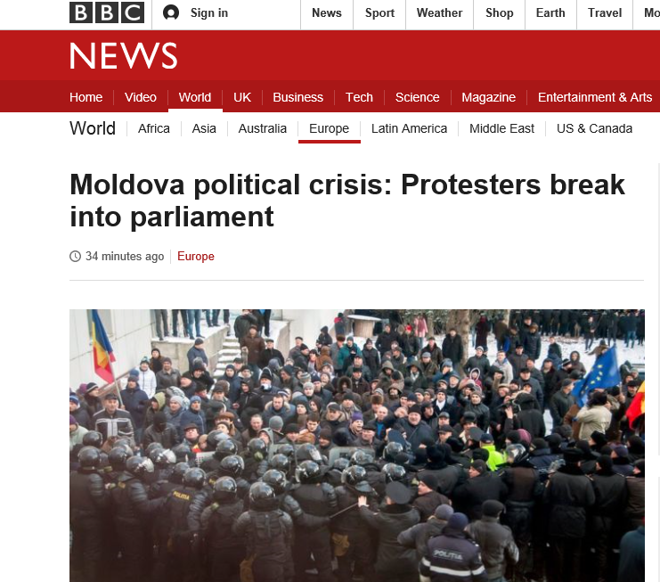"Criza politica din Moldova: Protestatarii intra in Parlament". BBC despre evenimentele de la Chisinau