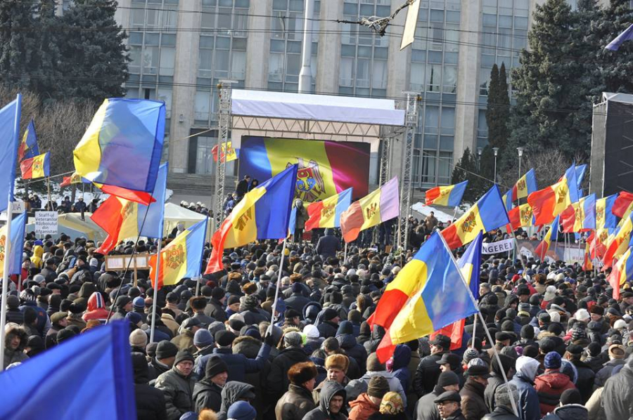 "Poporul rabda, dar nu iarta". Protestul din PMAN intr-o GALERIE FOTO