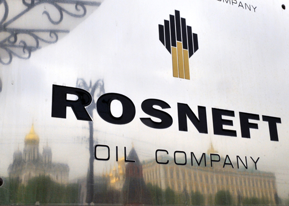 Iranul semneaza proiecte de 40 de miliarde de dolari cu Rusia si vrea sa vÃ¢nda petrol Rosneft