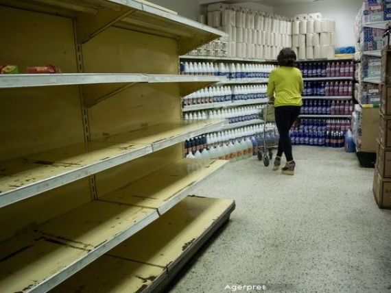 Venezuela, "ingropata" de prabusirea pretului petrolului, plasata in "stare de urgenta economica" de catre justitie