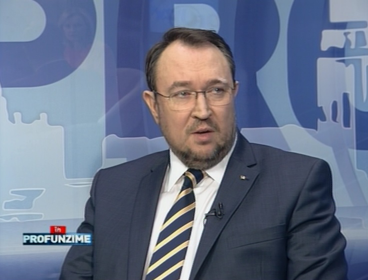 A. Tanase: "Nu voi candida la presedintie". E obligatoriu pentru un candidat la functia de presedinte ca sa aiba ultimii zece ani locuiti in R. Moldova? Ce spune presedintele CC