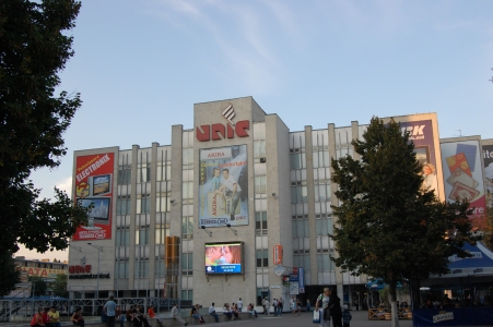 Magazinul Universal Central "UNIC" a fost vandut cu 252 milioane de lei