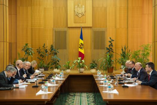 Pavel Filip: Pledam pentru reluarea, cat mai curand posibil, a negocierilor in formatul " 5+2"