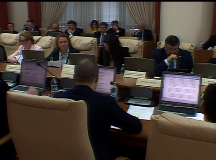 O persoana nu va mai putea detine 5 licente de emisie? Guvenul a aprobat un proiect de lege privind modificarea Codului audiovizualului