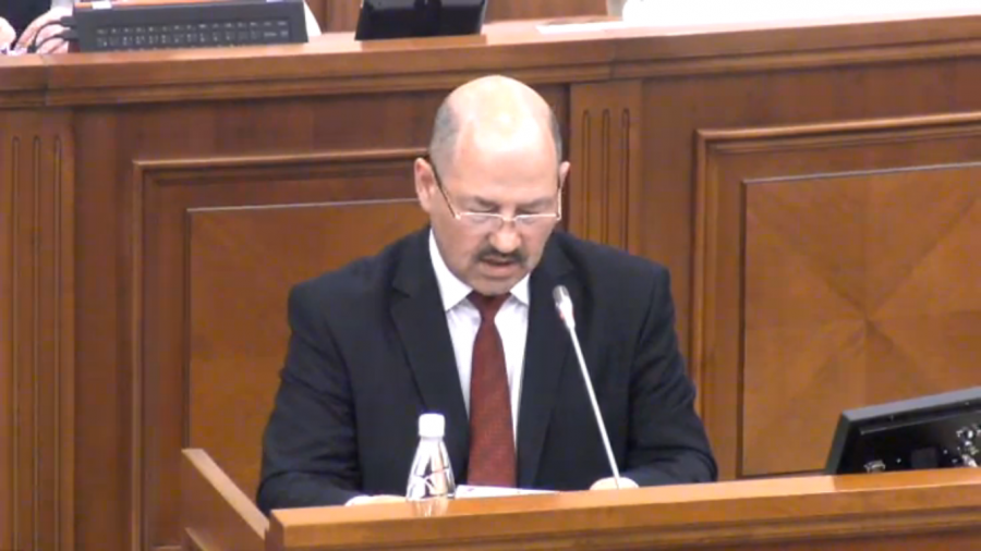 Batrancea: "Daca va place ce se intampla in Chisinau votati azi, cedati capitala clanului Ghimpu". Ghimpu: "Slava Domnului ca nu am nepoti ca tine"