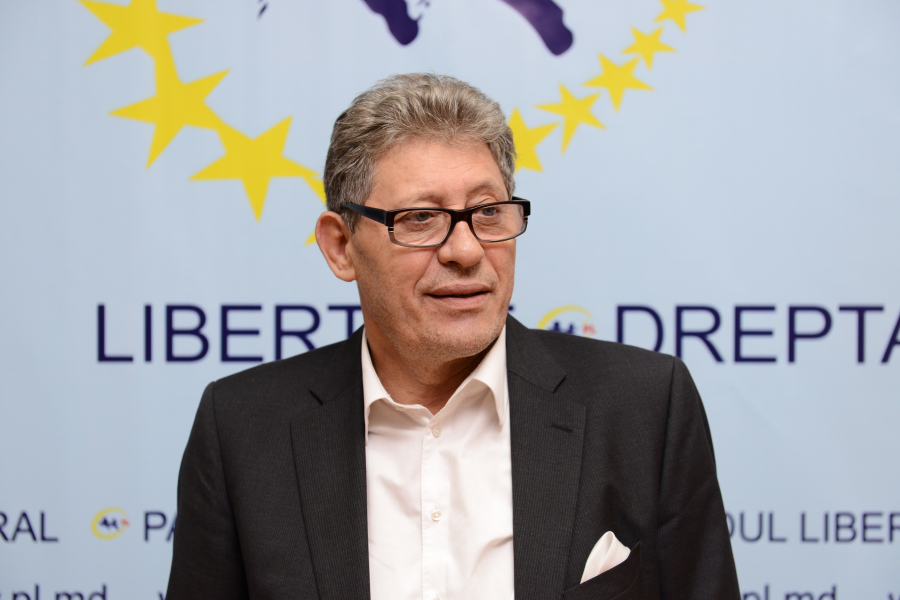 Mihai Ghimpu: "In primul tur cred ca vor fi 10-12 candidati. In cel de al doilea tur vor ramane doi candidati si atunci se va da batalia cea mare"