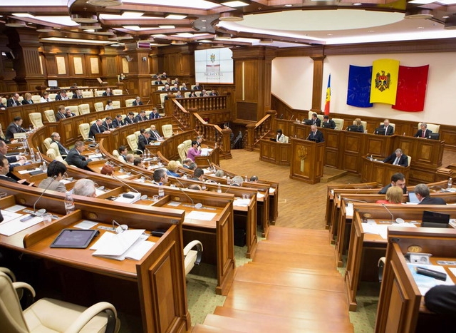 Comisia privind activitatea Postei Moldovei, desemnarea membrilor CEC, codul de etica a deputatului - dezbatute azi in Parlament