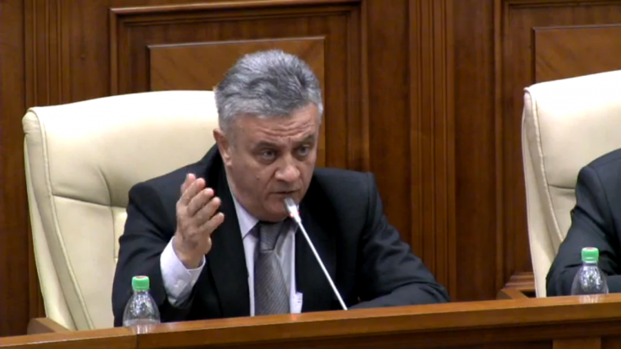 Minorii care au savarsit infractiuni ar putea fi eliberati si plasati in institutii de invatamant speciale