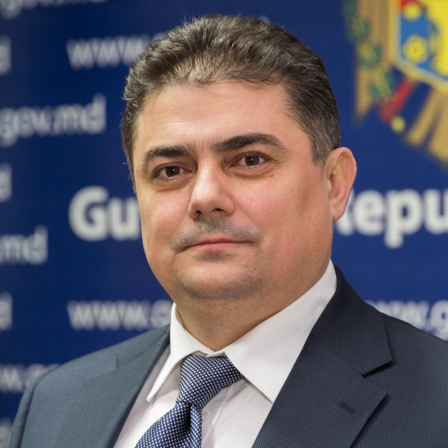 Octavian Calmic: "O sa venim cu masuri concrete de stimulare pentru acei angajatori care achita corect salariile si impozitele la stat. Si masuri administrative pentru aschitarea salariilor in plic"