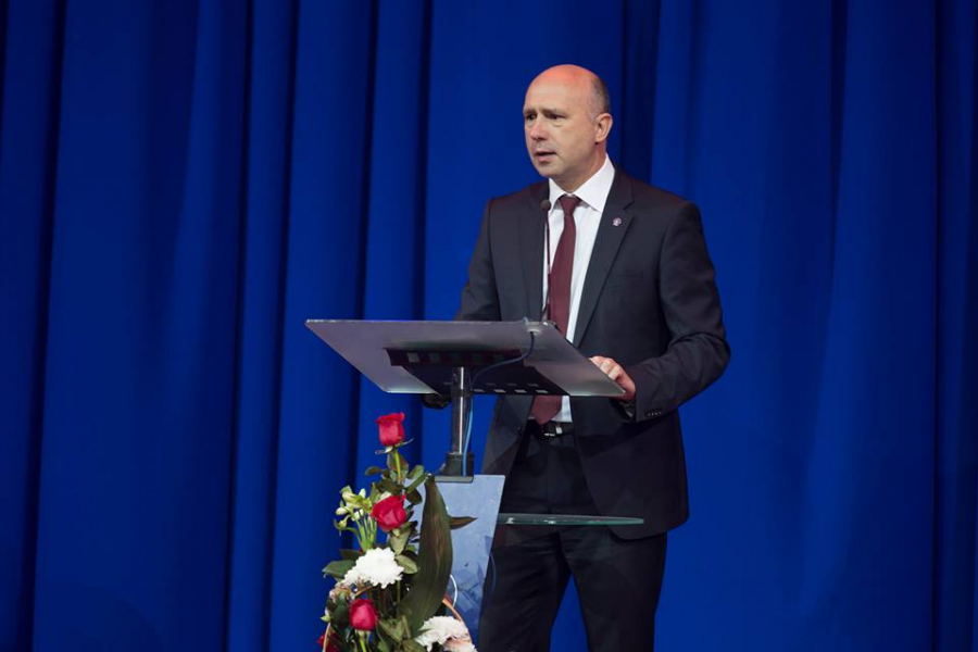 Pavel Filip: "Sarbatorim ziaristii, care fac cel mai mare serviciu societatii noastre atunci cand vin cu critici argumentate la adresa clasei politice"