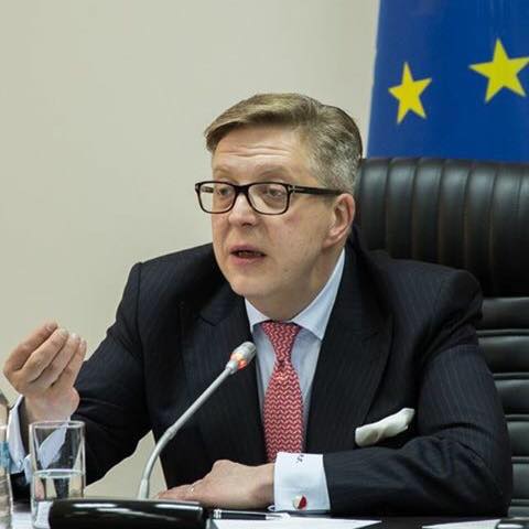 Pirkka Tapiola le multumeste politistilor pentru promptitudinea cu care au actionat in cadrul evenimentelor de azi: "Au facut o treaba buna"