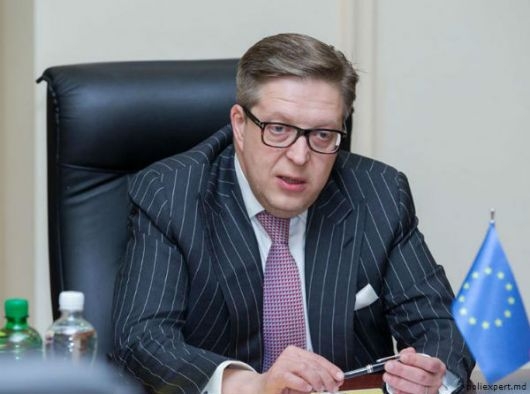 Pirkka Tapiola: "Exista semne de influenta a politicului asupra institutiilor statului"