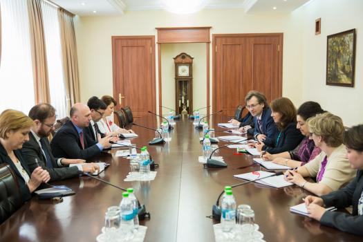 Moldova in continuare ramane fara un acord cu FMI. Vizita echipei de experti ai Fondului s-a terminat cu rezultate incerte - Mold-Street