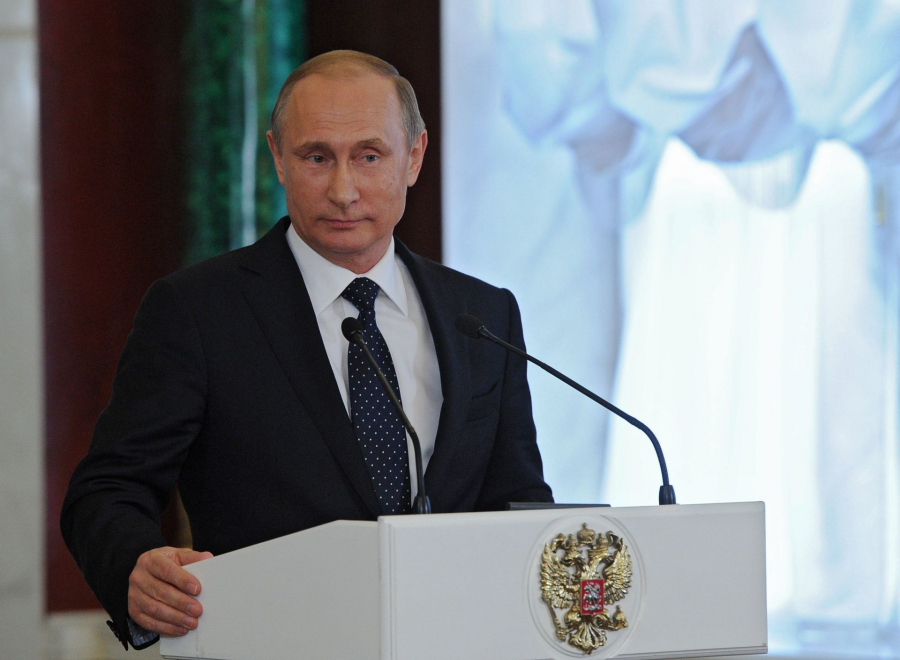 Vladimir Putin a felicitat-o pe Elisabeta a II-a