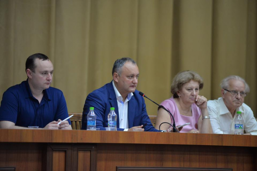 Socialistii s-au intrunit in cadrul Consiliului Republican. Dodon: "Am stabilit lista raioanelor in care vom colecta semnaturi pentru inregistrarea candidatului la alegerile prezidentiale " - FOTO