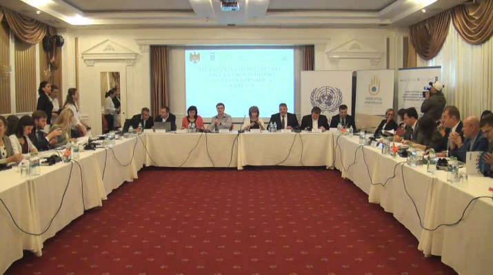 Studiu: Parlamentul si Guvernul cel mai des incalca drepturile omului in Moldova - FOTO