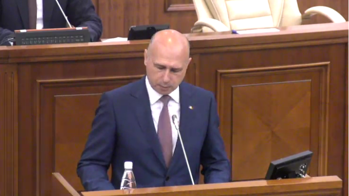 Pavel Filip prezinta raport de activitate: "Am preluat tara din mainile PLDM care au semnat aceasta motiune"