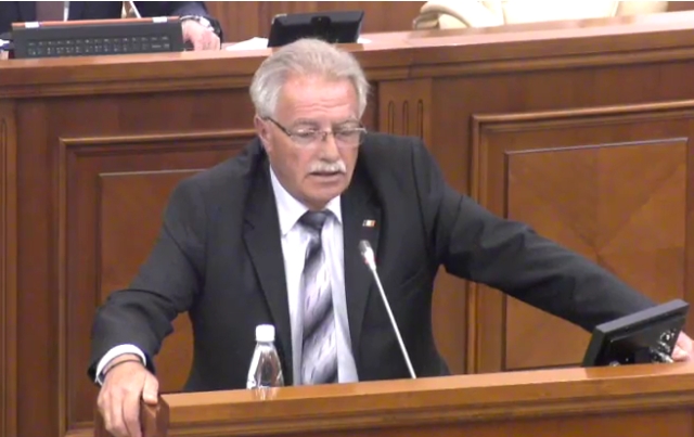 Diacov nu a sustinut motiunea simpla impotriva viceprim-ministrului pe probleme sociale, Gheorghe Brega - FOTO
