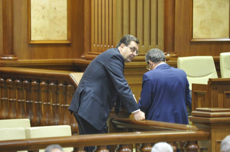 Tratative intre liberali si democrati. Mihai Ghimpu de dimineata a discutat cu Marian Lupu si Sergiu Sirbu - GALERIE FOTO