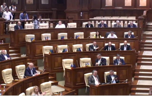 Parlamentul a votat numirea in functie a patru membri pentru Consiliul de supraveghere al Bancii Nationale
